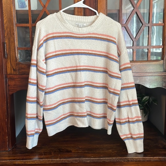 American Eagle Outfitters Sweaters - American Eagle Stripe Sweater Size Medium